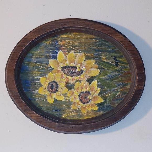 Original acrylic painting sunflowers 8x10 oval with frame.painted by me Becki. - Picture 1 of 3